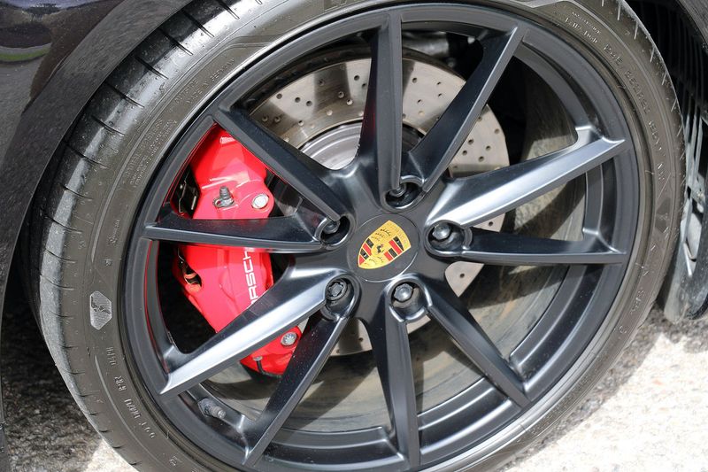 Porsche 992 Carrera 4S Coupe PDK