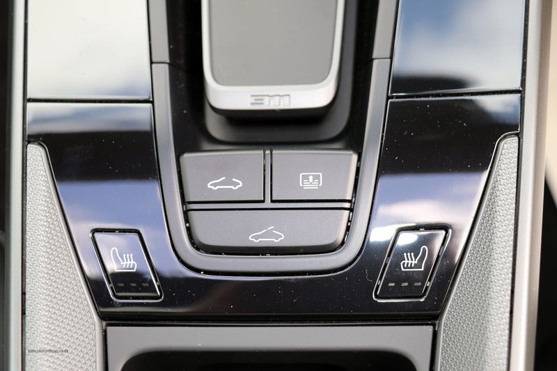 Porsche 992 Carrera 4S Coupe PDK