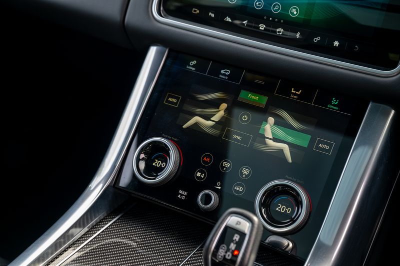 Range Rover Sport SVR Carbon Edition