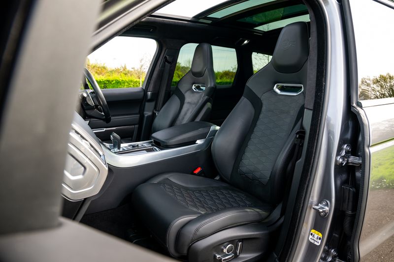 Range Rover Sport SVR Carbon Edition