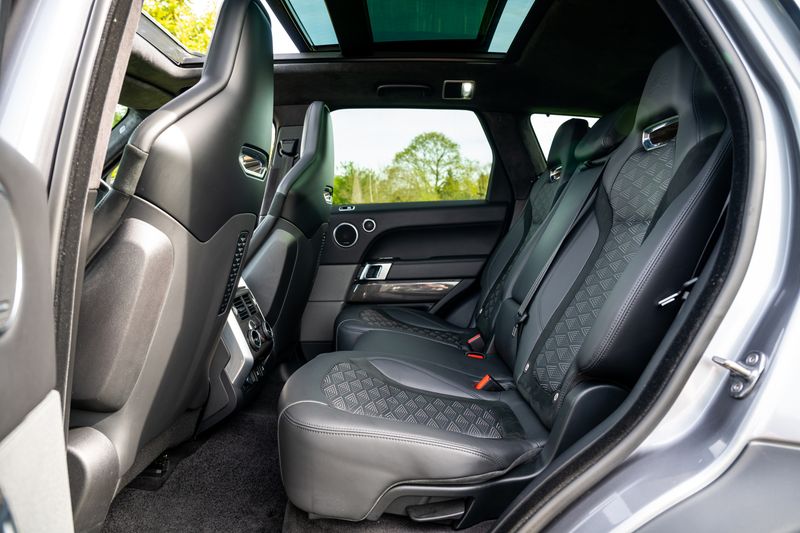 Range Rover Sport SVR Carbon Edition