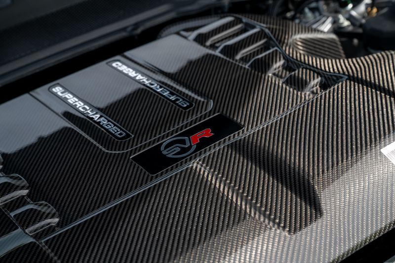 Range Rover Sport SVR Carbon Edition