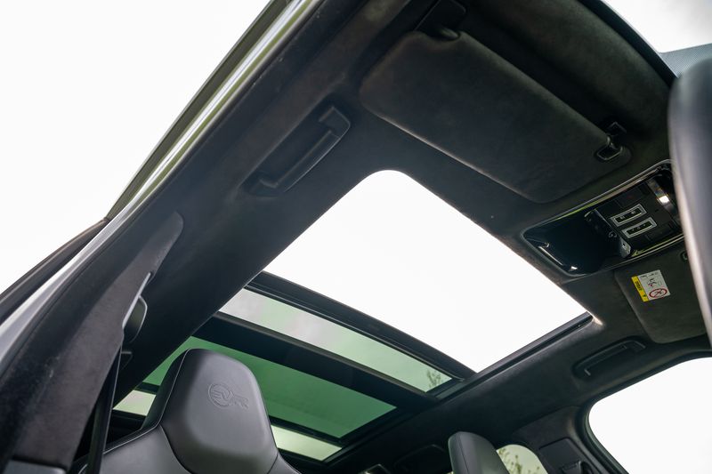 Range Rover Sport SVR Carbon Edition