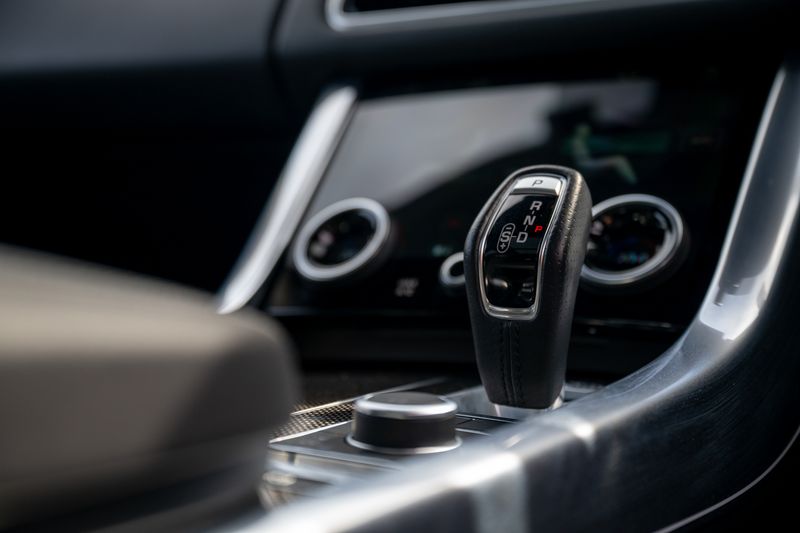 Range Rover Sport SVR Carbon Edition