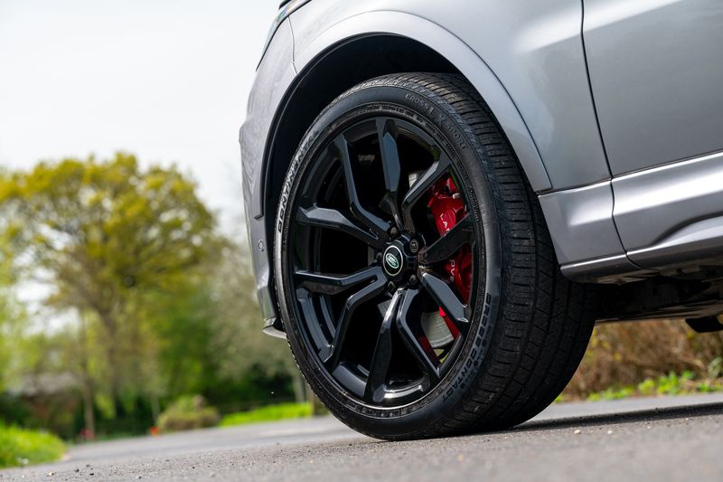 Range Rover Sport SVR Carbon Edition