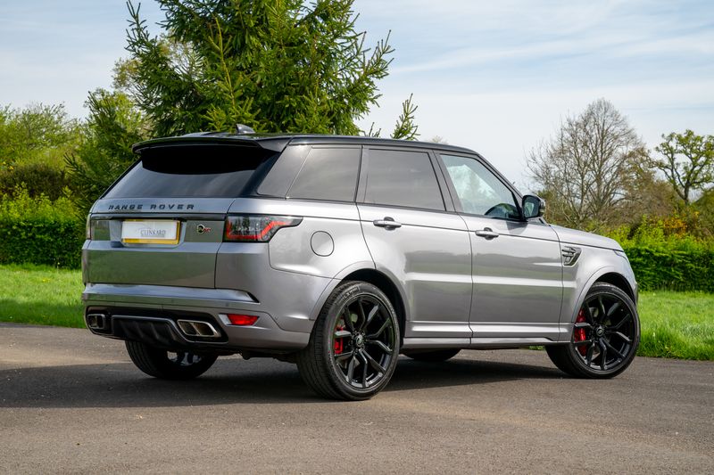 Range Rover Sport SVR Carbon Edition