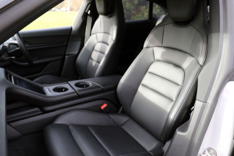 Porsche Taycan 4S Cross Turismo - VAT Qualifying