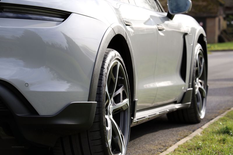 Porsche Taycan 4S Cross Turismo - VAT Qualifying