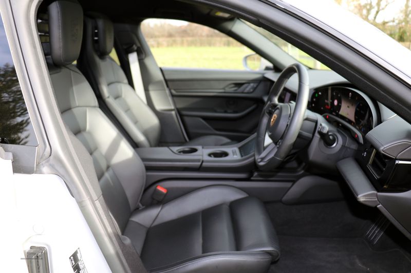 Porsche Taycan 4S Cross Turismo - VAT Qualifying