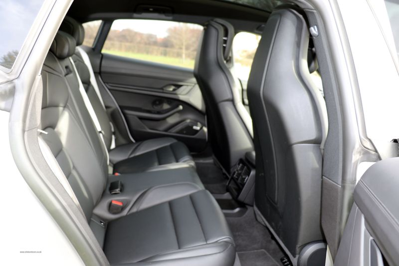 Porsche Taycan 4S Cross Turismo - VAT Qualifying