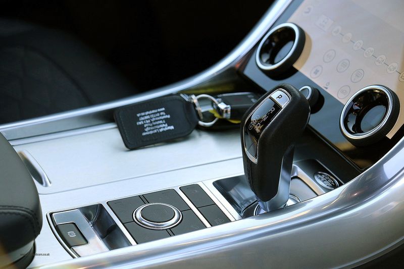 Range Rover Sport SVR 5.0 V8