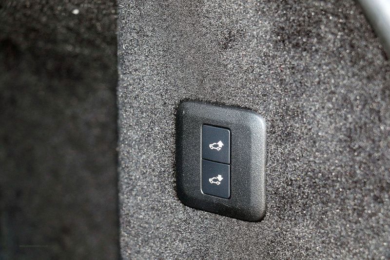 Range Rover Sport SVR 5.0 V8