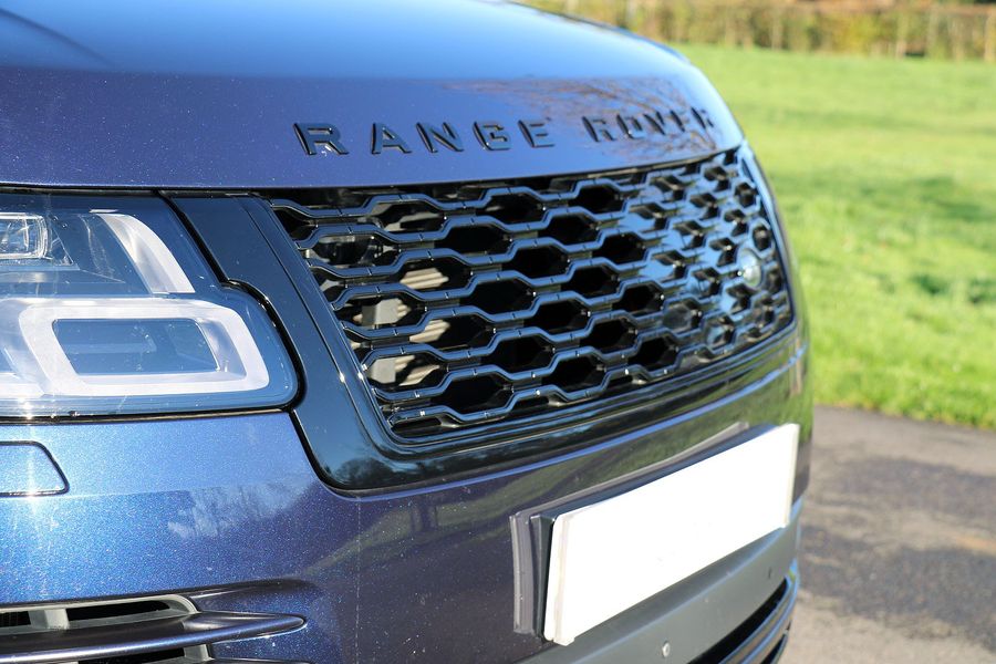 Range Rover Vogue SE P400 Hybrid