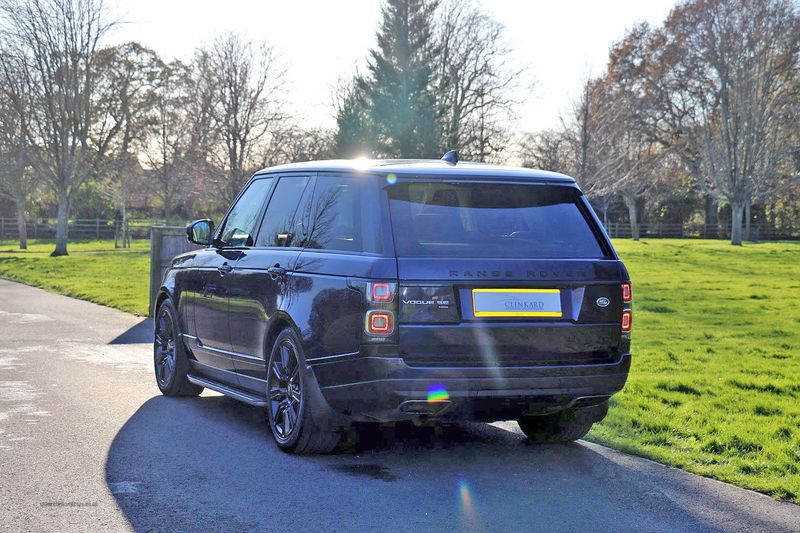 Range Rover Vogue SE P400 Hybrid