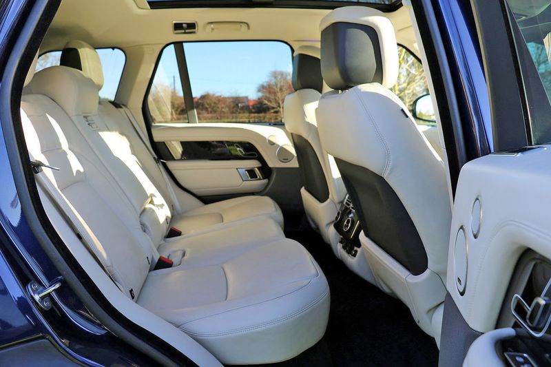 Range Rover Vogue SE P400 Hybrid