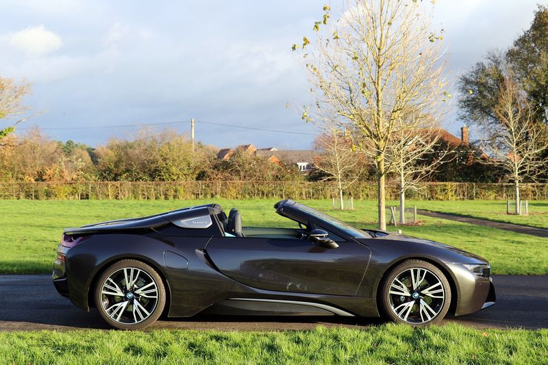 BMW i8 Roadster