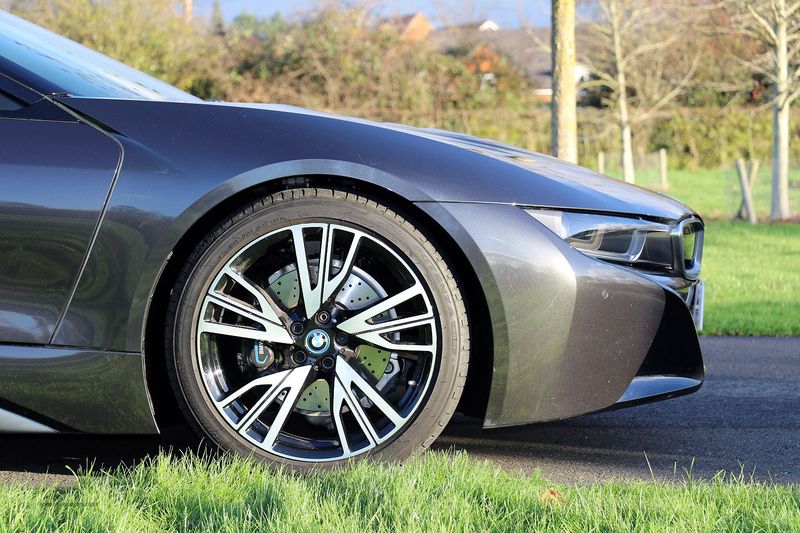 BMW i8 Roadster