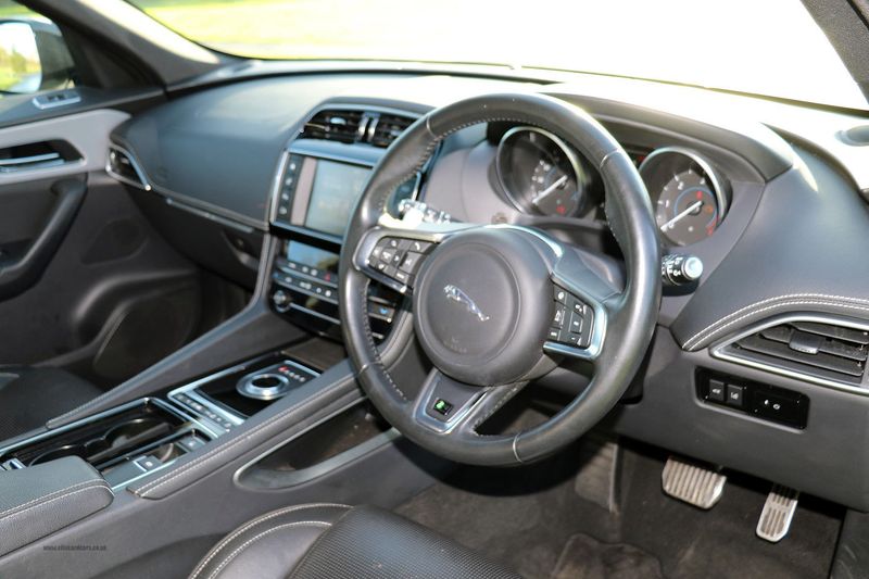 Jaguar F Pace R Sport AWD D