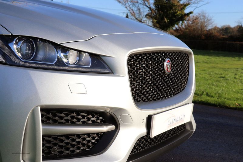 Jaguar F Pace R Sport AWD D