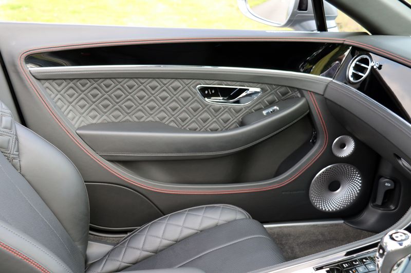 Bentley Continental GTC 635