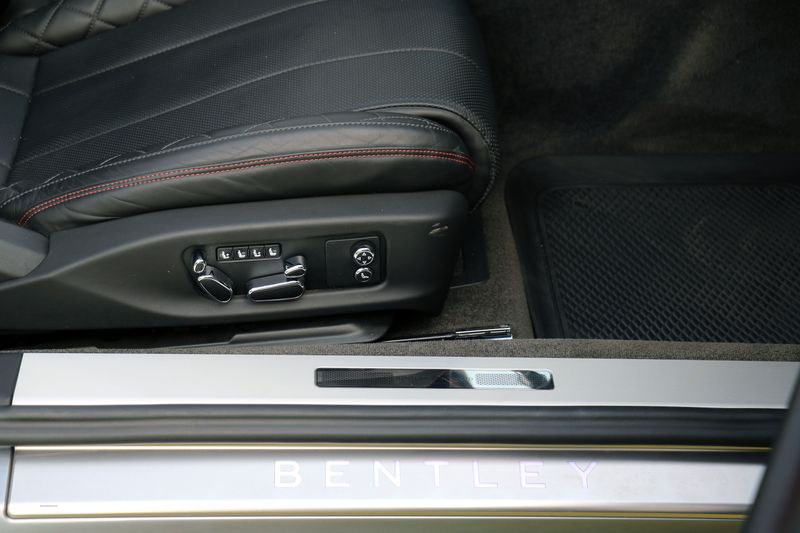 Bentley Continental GTC 635