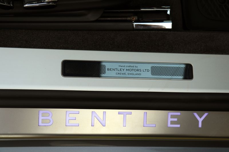 Bentley Continental GTC 635