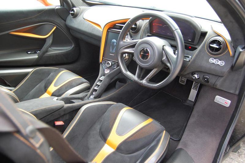 McLaren 720S Performance