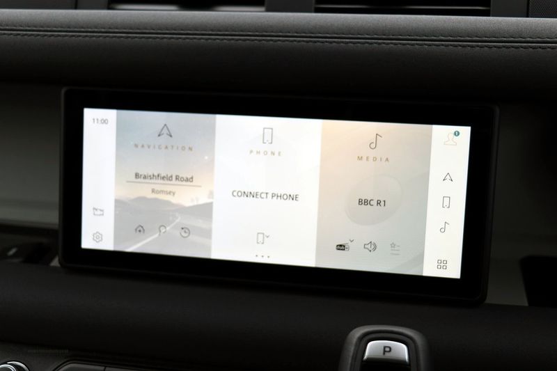 Landrover Defender D250 3.0 MHEV X-Dynamic S Automatic