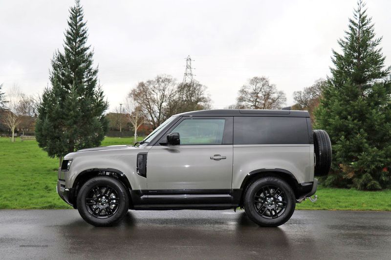 Landrover Defender D250 3.0 MHEV X-Dynamic S Automatic