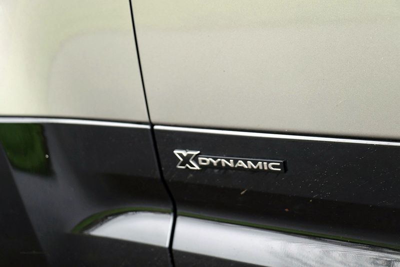 Landrover Defender D250 3.0 MHEV X-Dynamic S Automatic