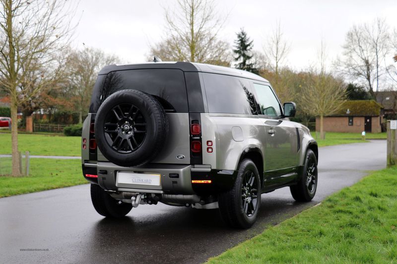 Landrover Defender D250 3.0 MHEV X-Dynamic S Automatic