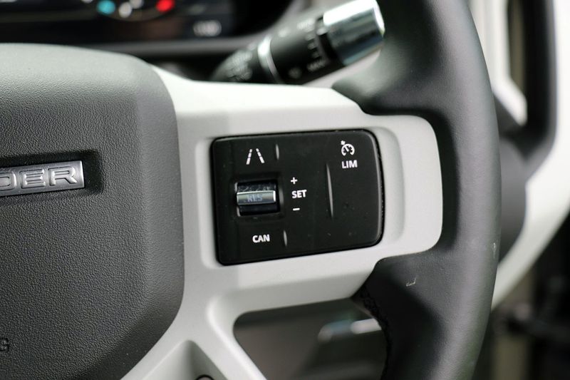 Landrover Defender D250 3.0 MHEV X-Dynamic S Automatic