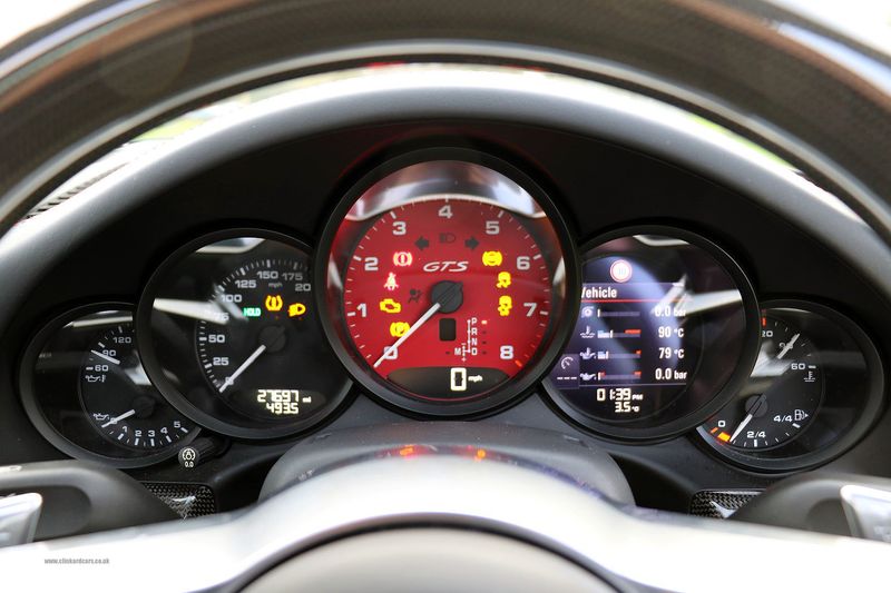 Porsche 911 Carrera GTS