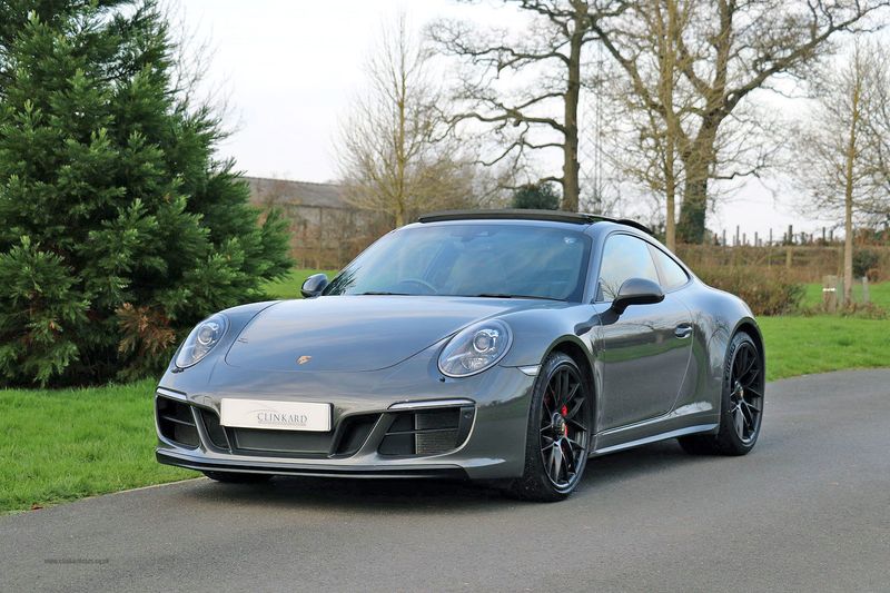 Porsche 911 Carrera GTS