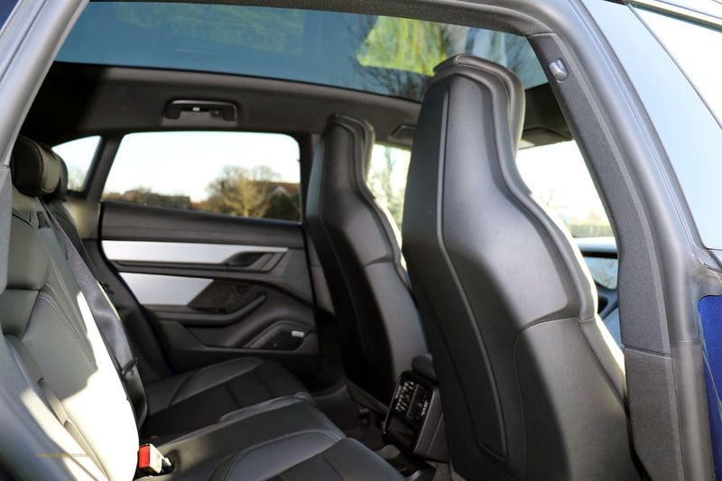 Porsche Taycan 4S Cross Turismo - VAT Qualifying