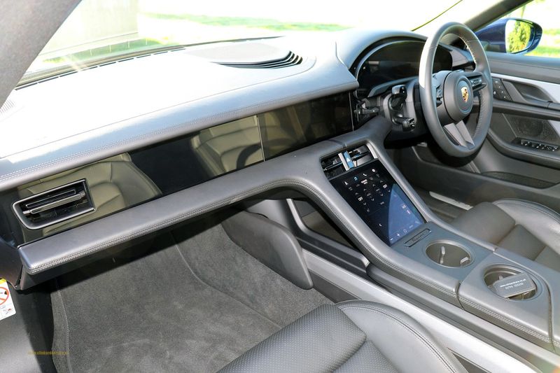 Porsche Taycan 4S Cross Turismo - VAT Qualifying