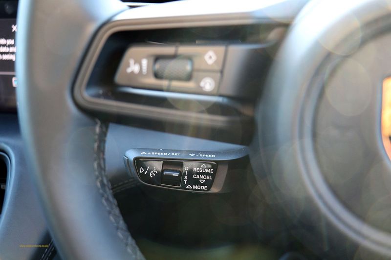 Porsche Taycan 4S Cross Turismo - VAT Qualifying