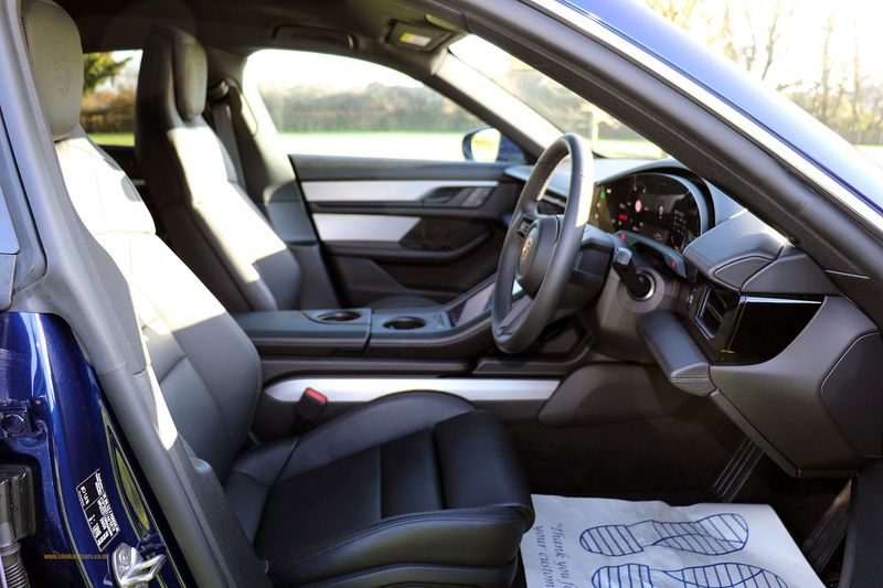 Porsche Taycan 4S Cross Turismo - VAT Qualifying