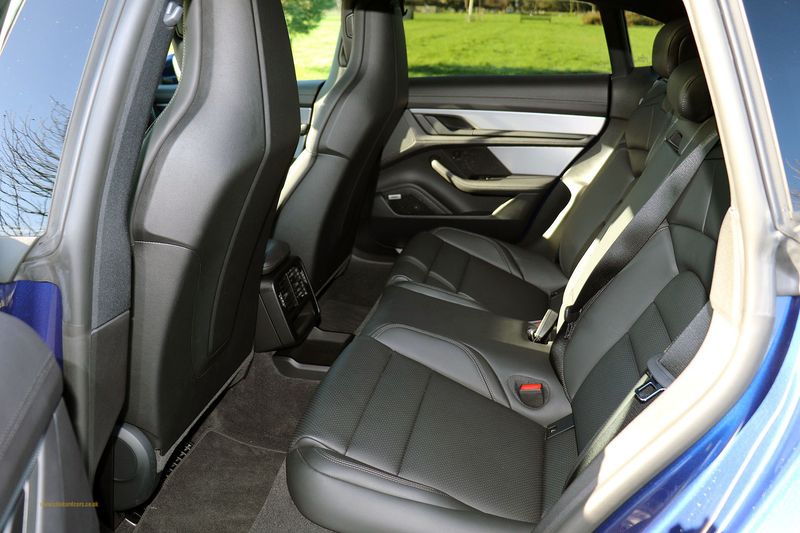 Porsche Taycan 4S Cross Turismo - VAT Qualifying