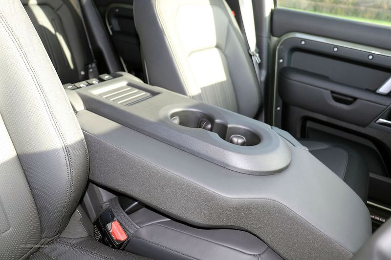Landrover Defender 110 P400e X-Dynamic HSE VAT Q