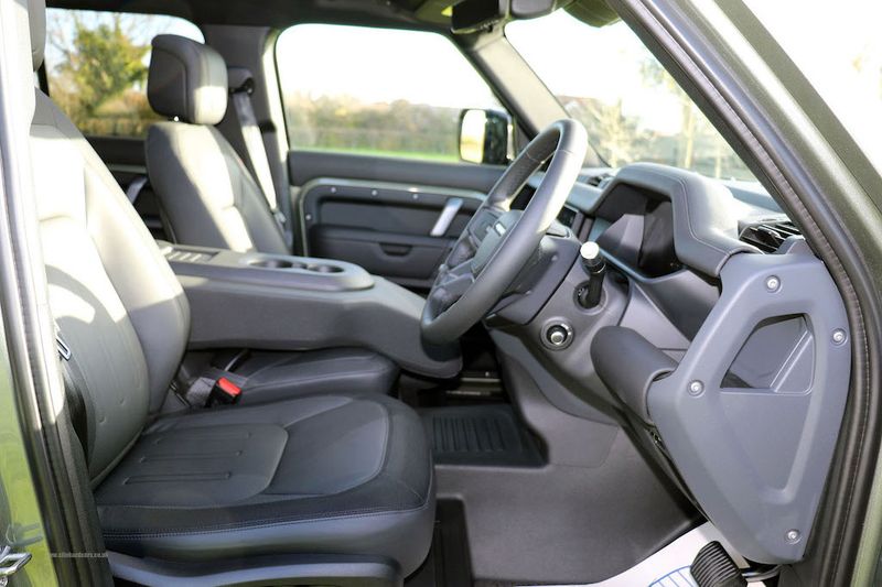 Landrover Defender 110 P400e X-Dynamic HSE VAT Q