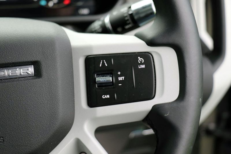 Landrover Defender 110 P400e X-Dynamic HSE VAT Q