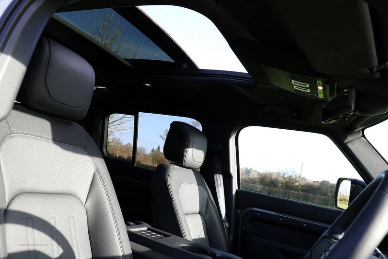 Landrover Defender 110 P400e X-Dynamic HSE VAT Q