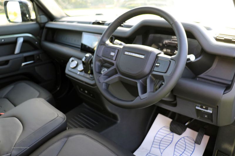 Landrover Defender 110 P400e X-Dynamic HSE VAT Q