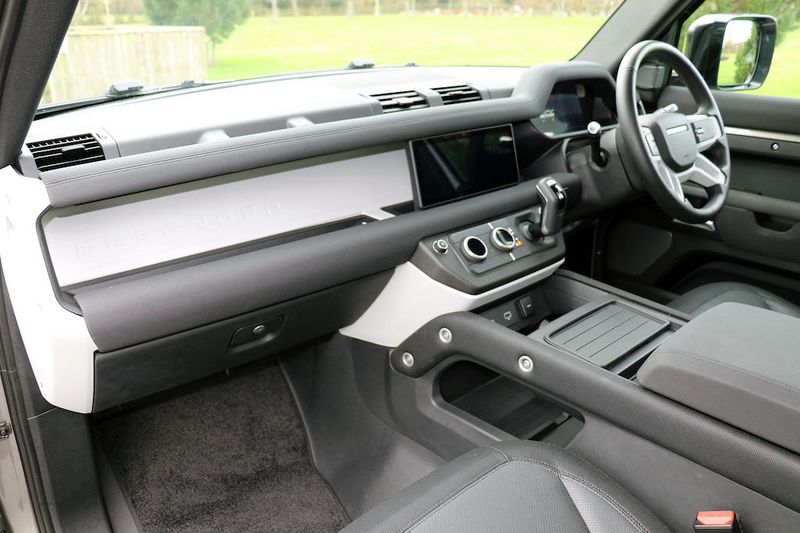 Landrover Defender 110 P400e X-Dynamic HSE VAT Q