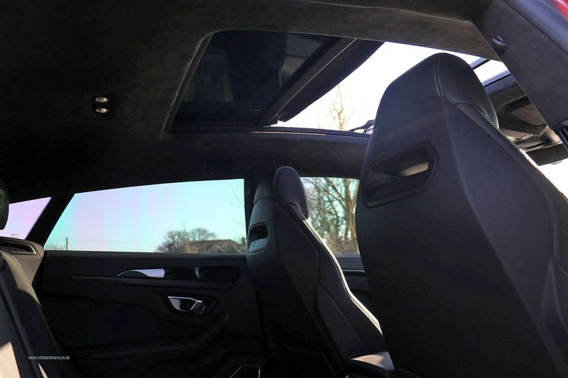 Lamboghini Urus V8 Auto