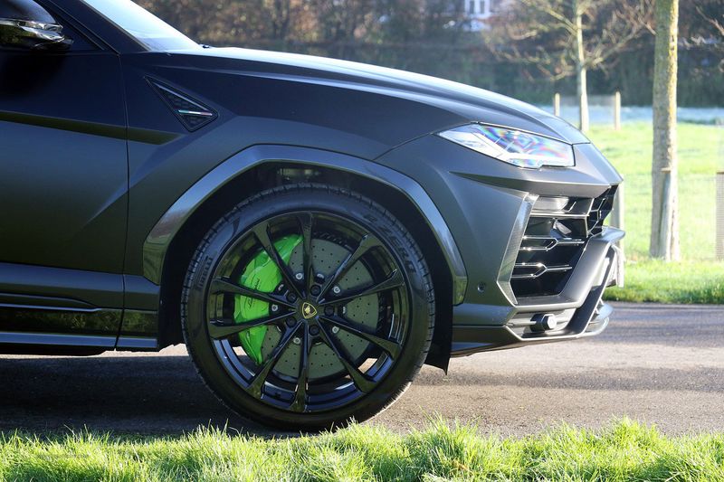 Lamboghini Urus V8 Auto