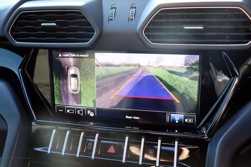 Lamboghini Urus V8 Auto