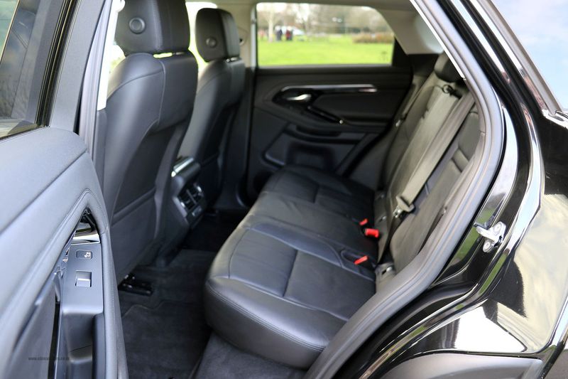 Range Rover Evoque 2.0 P200 MHEV SE Auto