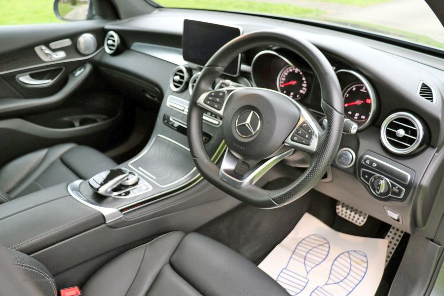 Mercedes GLC350D AMG Line Premium Plus